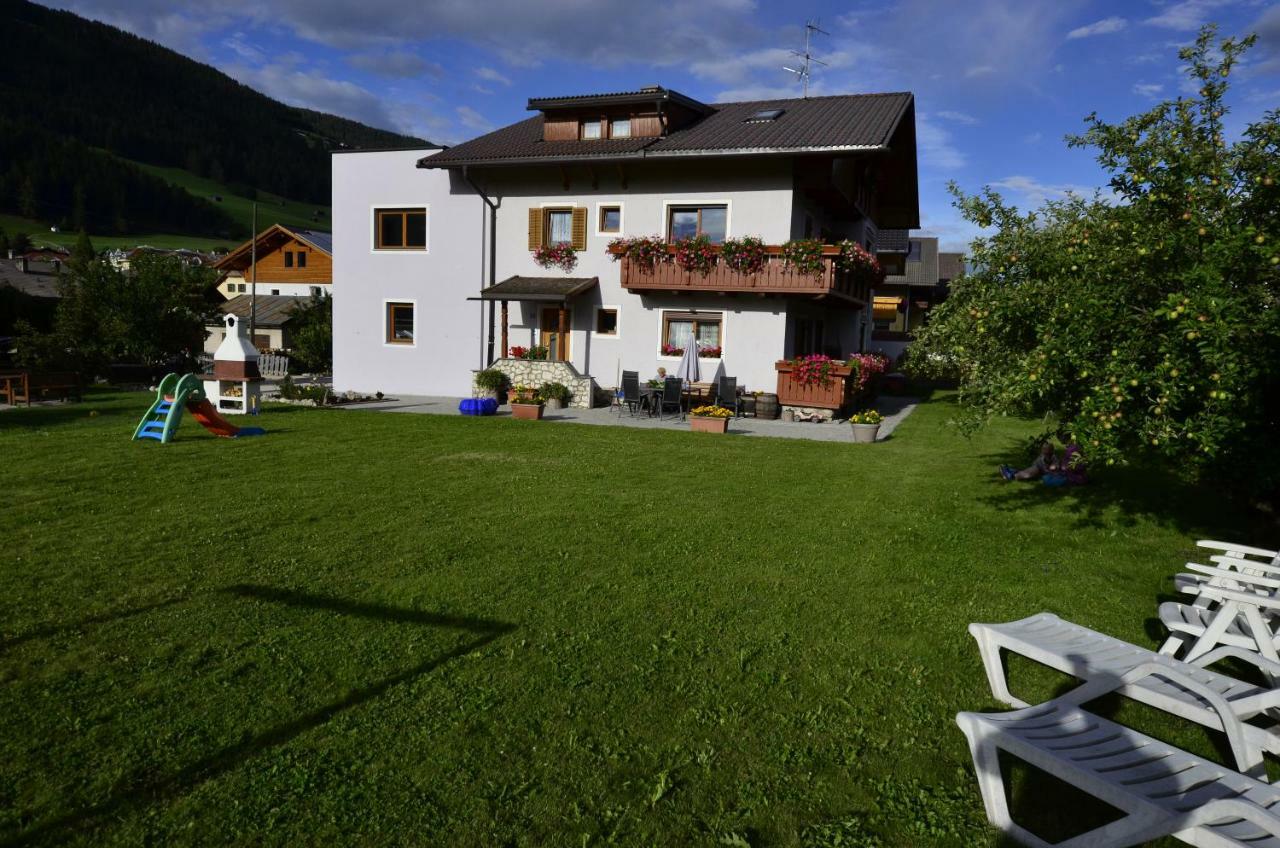 Haus Cosso Apartment Villabassa Exterior photo